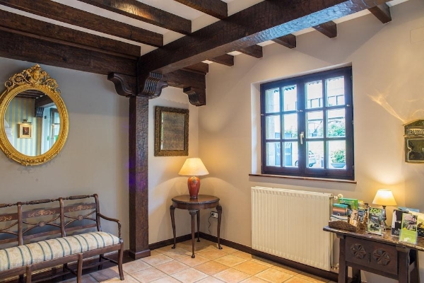 Hotel Apartamentos Capriccio (Santillana del Mar)
